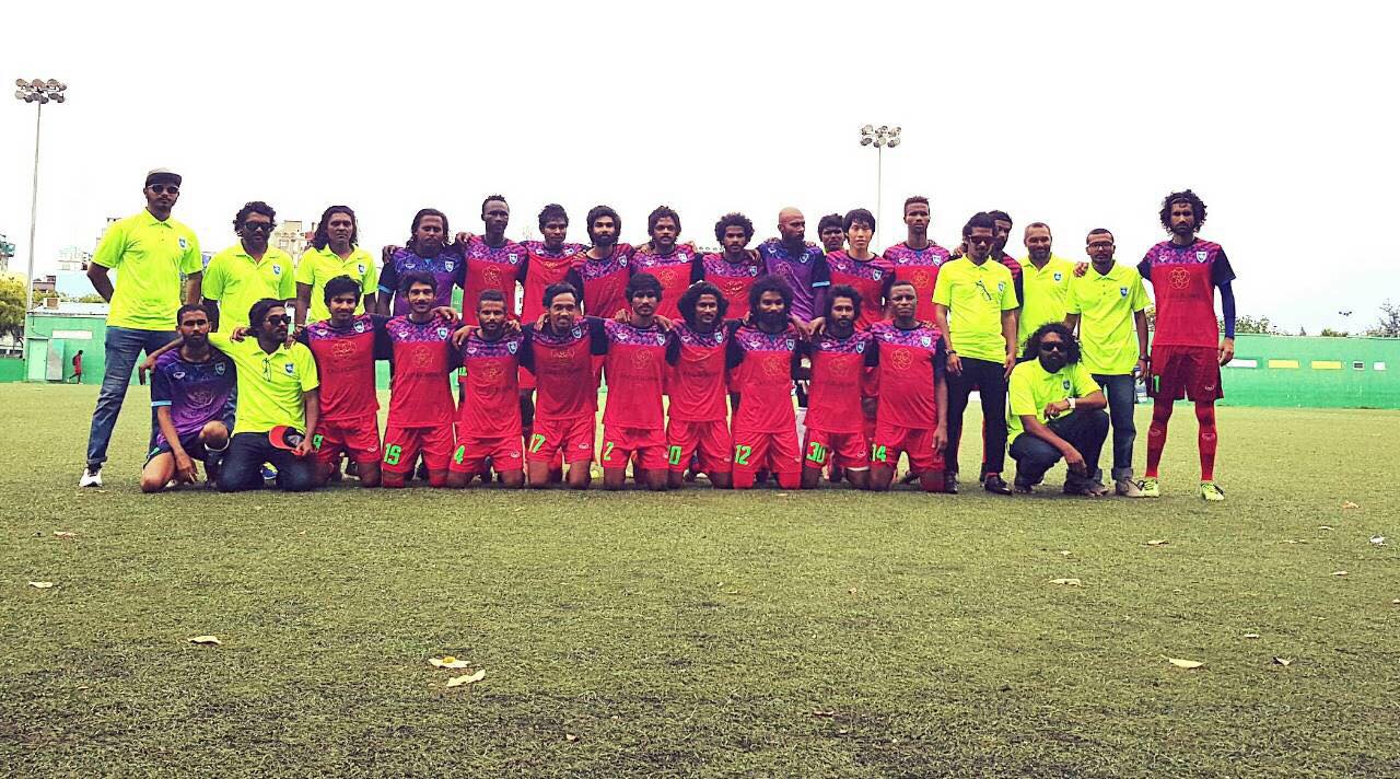 柳館知 モルディブ2部契約