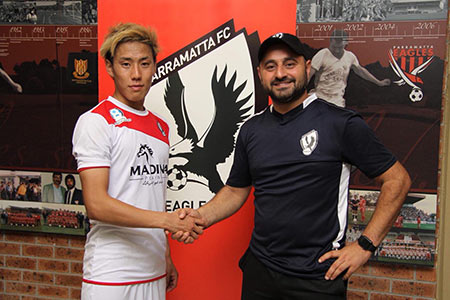 平山創士選手 豪州4部 契約