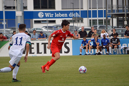 青木優斗選手 ドイツ5部契約